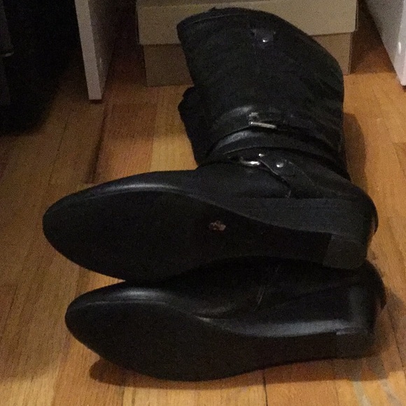 Black tall boots Sz 9 with silver buckle accent. - Picture 3 of 3